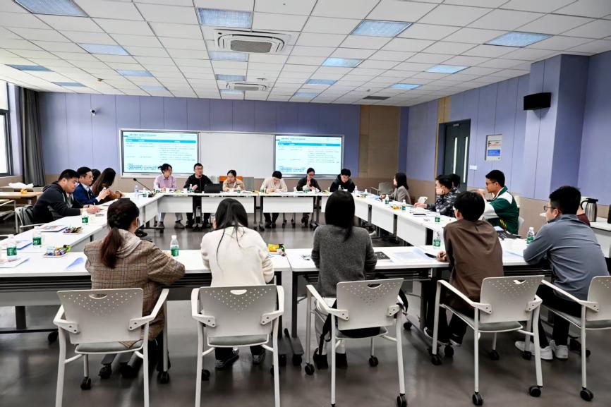 共话育人初心，同行护航成长｜社会学院“共话同行”班主任沙龙顺...